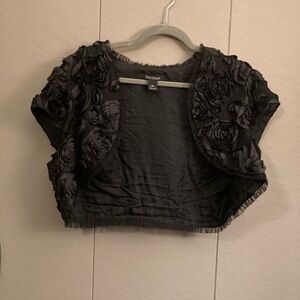 White House black market Black Floral Crop Top